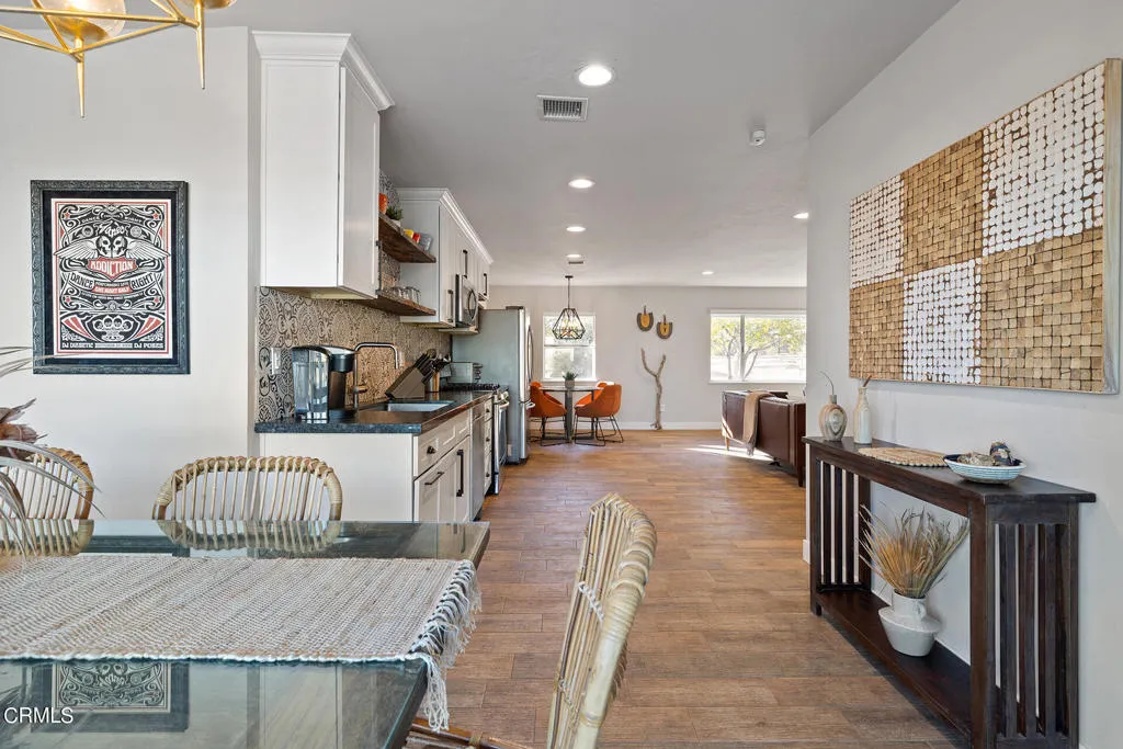 4741 Avenida Del Sol, Joshua Tree, California 92252 home-pic-12