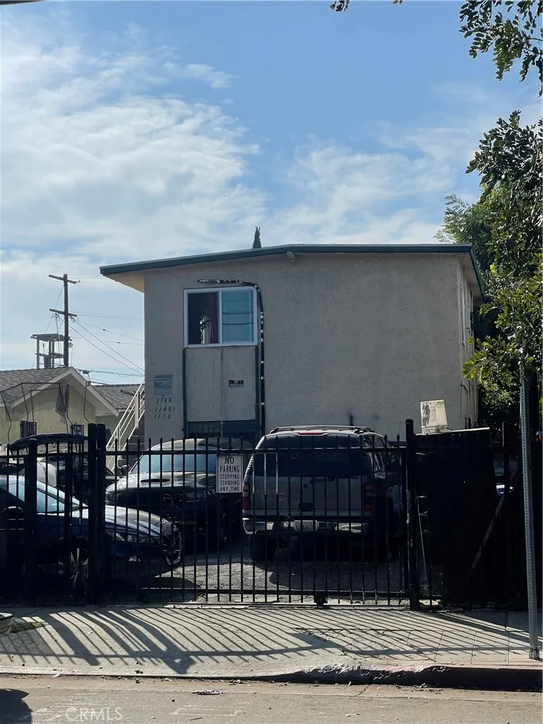 1150 E 51st, Los Angeles, California 90011 home-pic-2