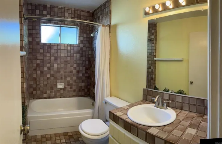 2367 Marshall Way, Alpine, California 91901