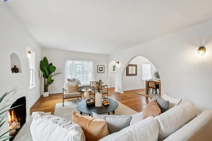 3764 35th Avenue, Oakland, California 94619