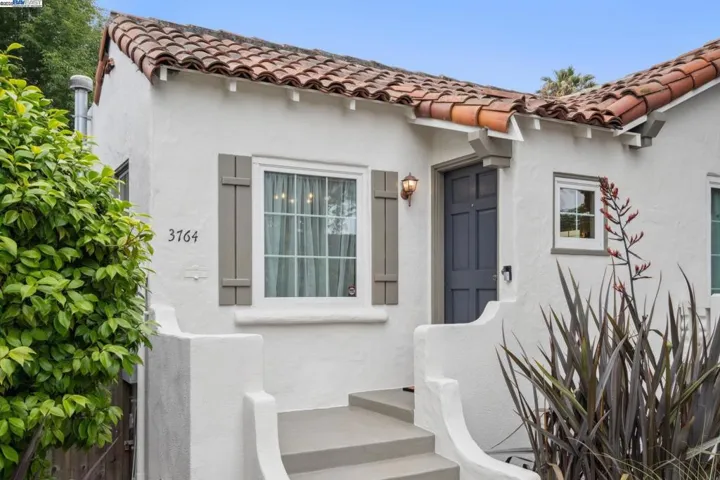 3764 35th Avenue, Oakland, California 94619