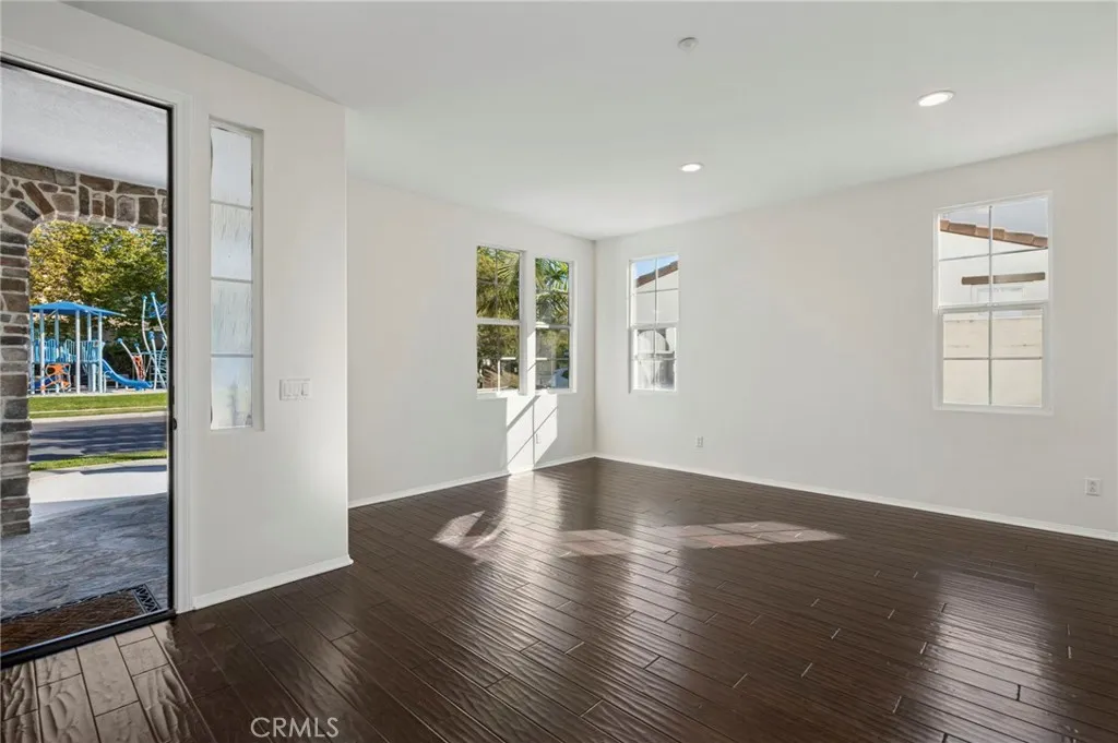 15 Calle Alumbrado, San Clemente, California 92673 home-pic-5