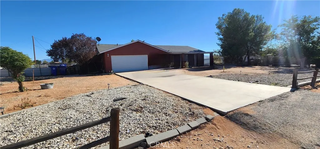 15135 Cheyenne, Apple Valley, California 92307 home-pic-2