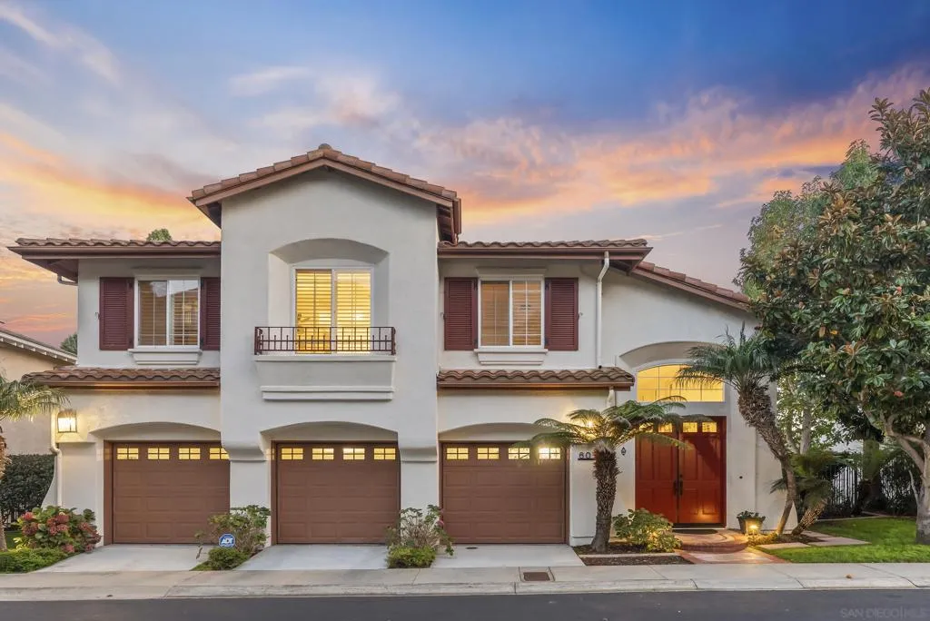 6071 Wooddale Row, La Jolla, California 92037 home-pic-1