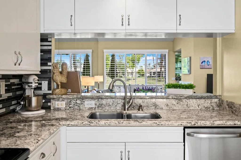 55706 Riviera, La Quinta, California 92253 home-pic-16