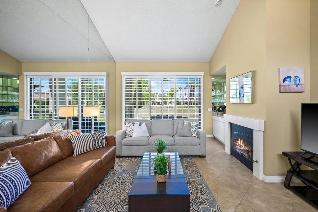 55706 Riviera, La Quinta, California 92253 home-pic-9