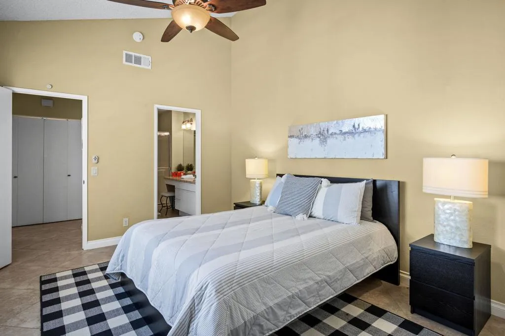 55706 Riviera, La Quinta, California 92253 home-pic-20