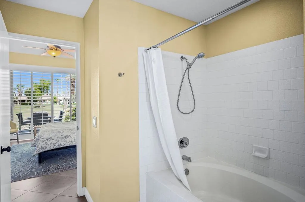 55706 Riviera, La Quinta, California 92253 home-pic-27