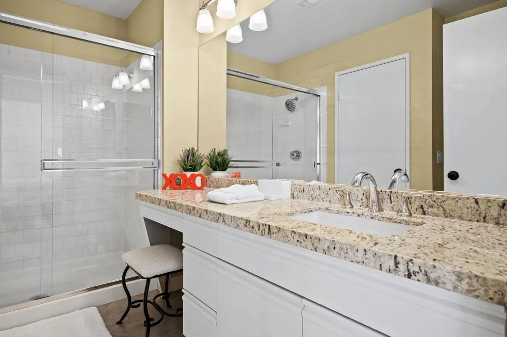 55706 Riviera, La Quinta, California 92253 home-pic-21