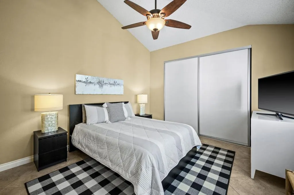 55706 Riviera, La Quinta, California 92253 home-pic-19