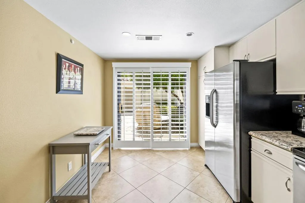 55706 Riviera, La Quinta, California 92253 home-pic-17