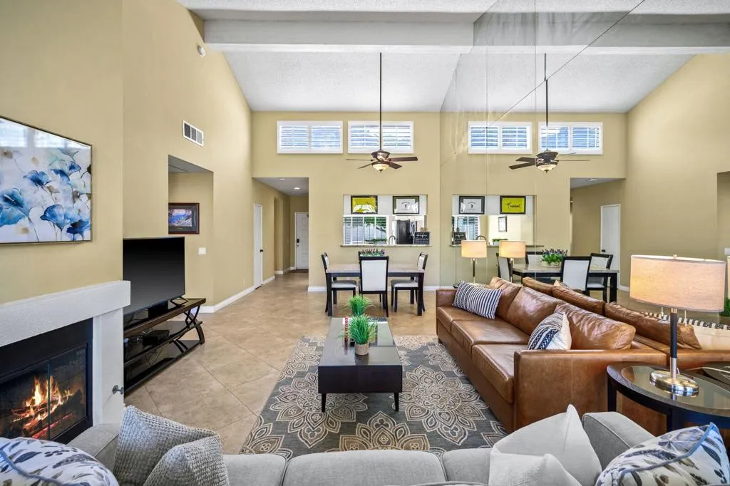 55706 Riviera, La Quinta, California 92253 home-pic-8