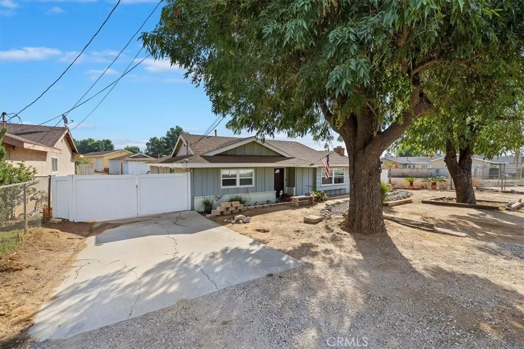2041 Mountain, Norco, California 92860 home-pic-5