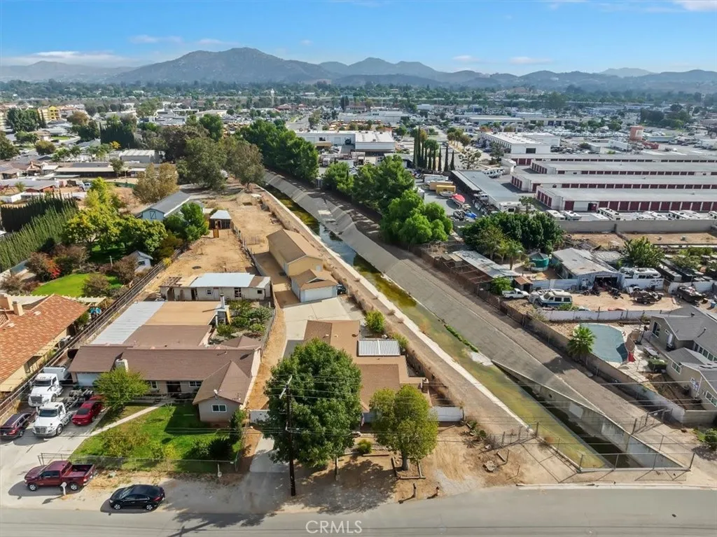 2041 Mountain, Norco, California 92860 home-pic-39