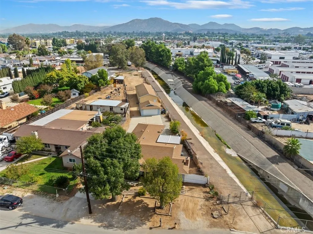 2041 Mountain, Norco, California 92860 home-pic-36
