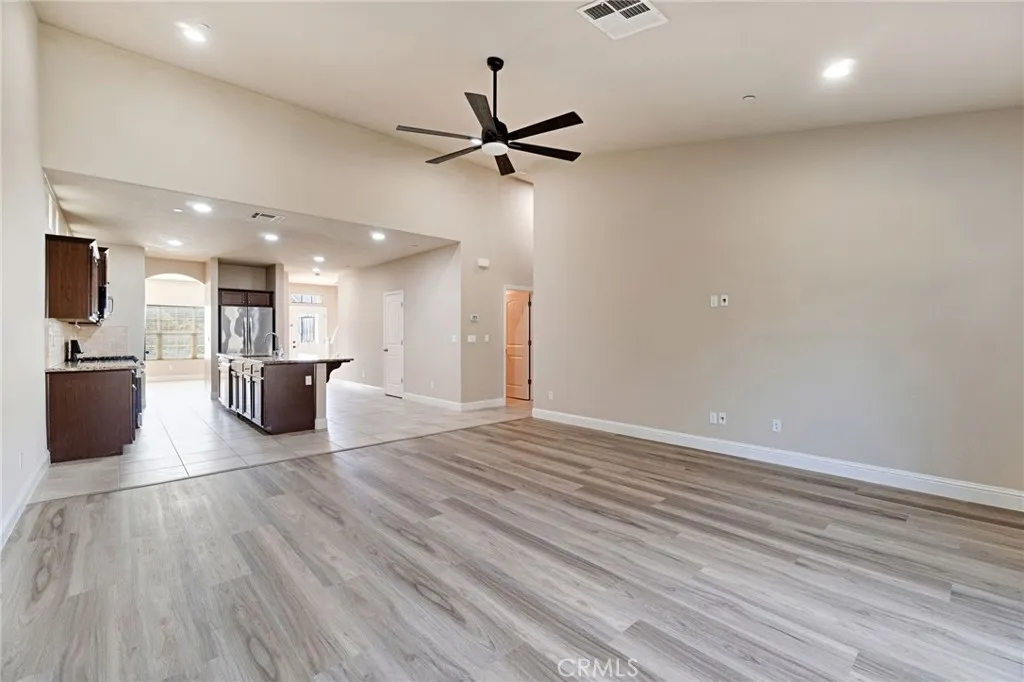6165 E Farrin, Fresno, California 93727 home-pic-8
