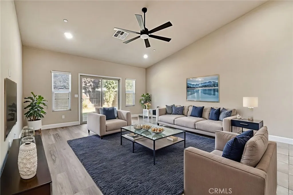 6165 E Farrin, Fresno, California 93727 home-pic-7