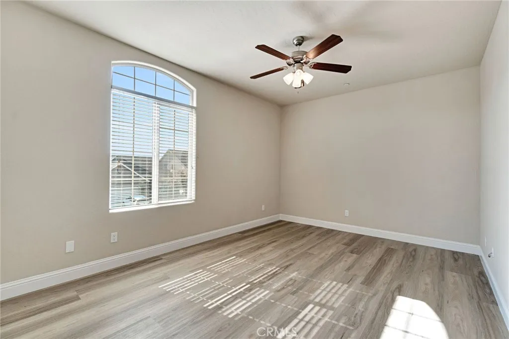 6165 E Farrin, Fresno, California 93727 home-pic-30