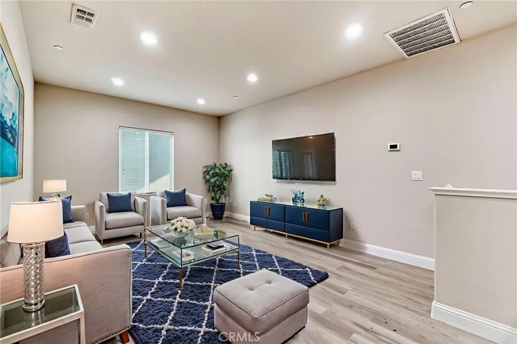 6165 E Farrin, Fresno, California 93727 home-pic-28