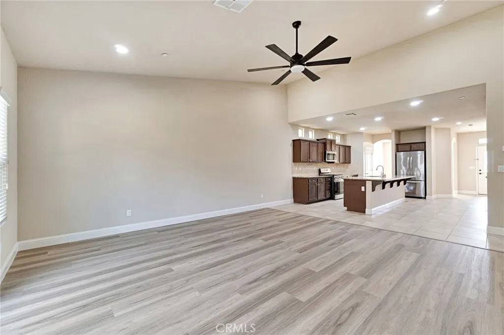 6165 E Farrin, Fresno, California 93727 home-pic-9