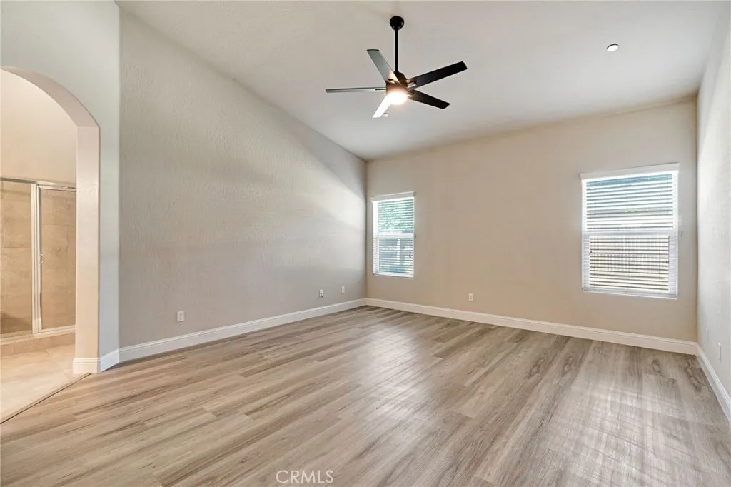 6165 E Farrin, Fresno, California 93727 home-pic-19