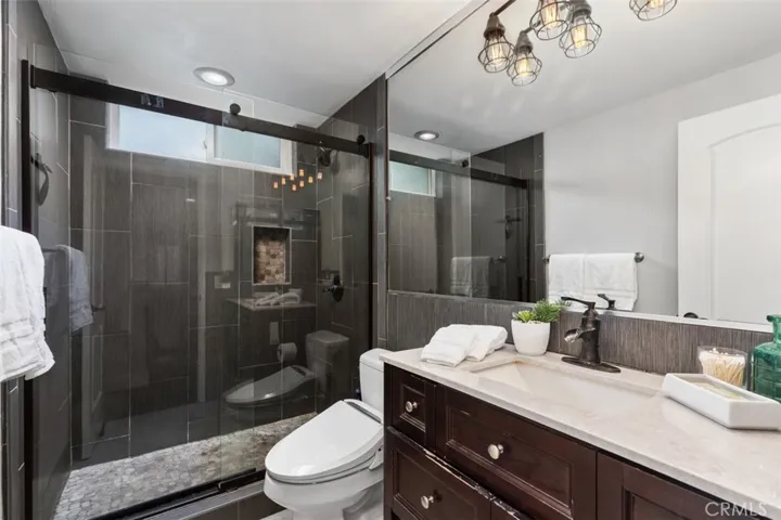 21832 Bass Lake, Lake Forest, California 92630