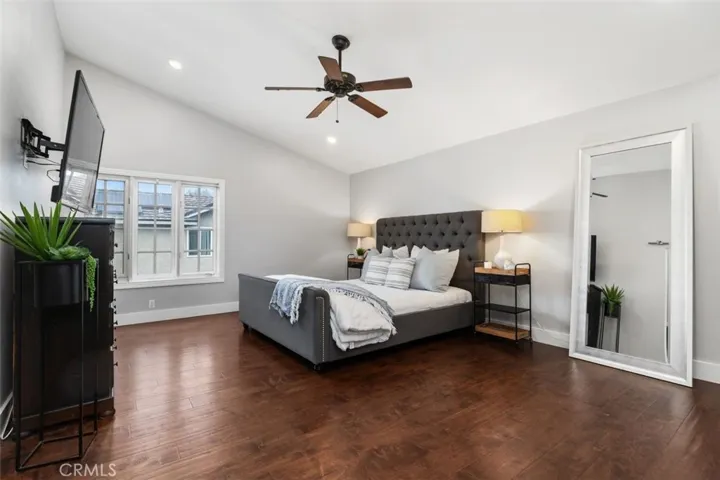 21832 Bass Lake, Lake Forest, California 92630