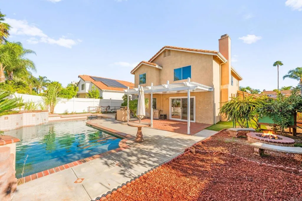 23925 Constantine Dr, Murrieta, California 92562 home-pic-60