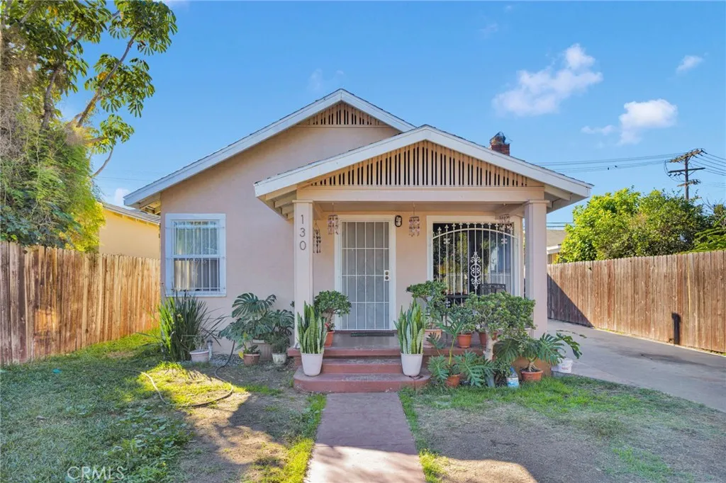 130 E 107th, Los Angeles, California 90003 home-pic-1