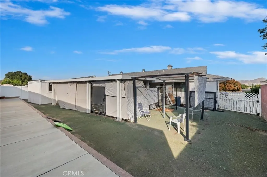 28201 Portsmouth Drive, Menifee, California 92586 home-pic-30