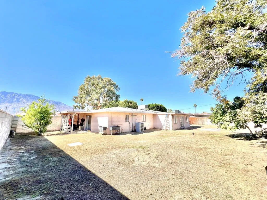 32660 Shifting Sands Trail, Cathedral City, California 92234 home-pic-4