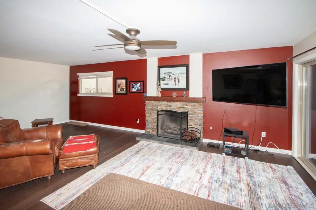 17453 Plaza Cerado 105, San Diego, California 92128 home-pic-3