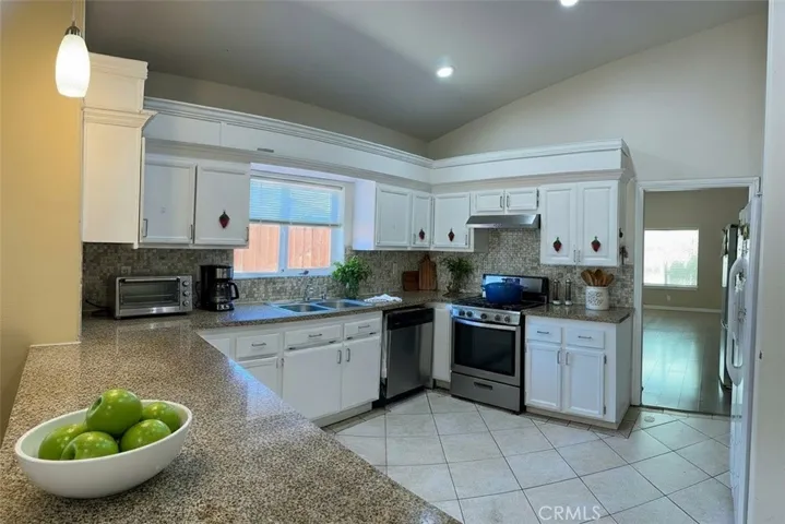 Kitchen- Virtually Decorated