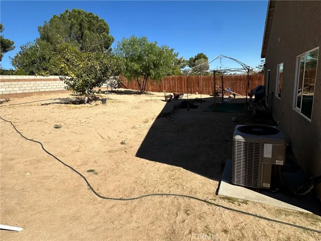 16312 Molino, Victorville, California 92395