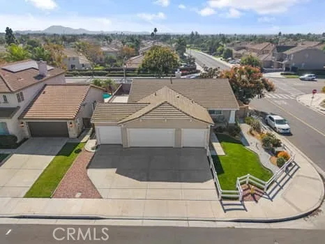 13593 Gray Hawk Court, Eastvale, California 92880 home-pic-30