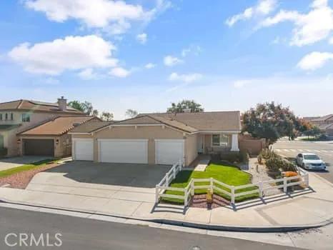 13593 Gray Hawk Court, Eastvale, California 92880 home-pic-29