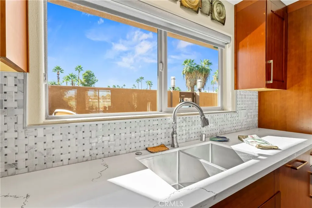 77560 California Drive, Palm Desert, California 92211 home-pic-16