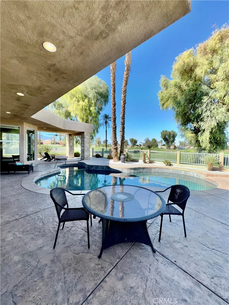 77560 California Drive, Palm Desert, California 92211 home-pic-40