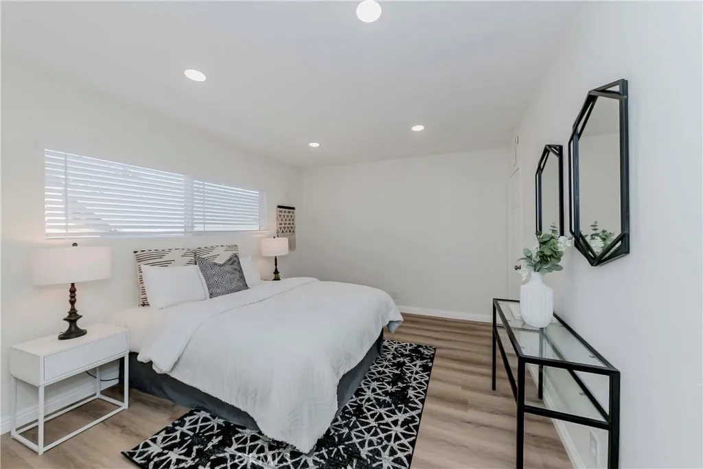 1325 E Romneya, Anaheim, California 92805 home-pic-37