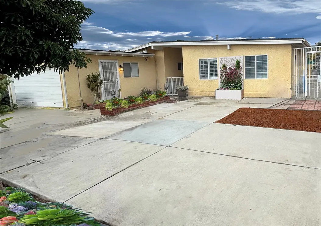 14033 Barrydale, La Puente, California 91746 home-pic-1