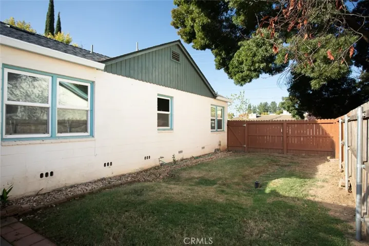 353 N Lawrence Avenue, Yuba City, California 95991