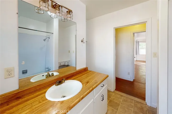353 N Lawrence Avenue, Yuba City, California 95991