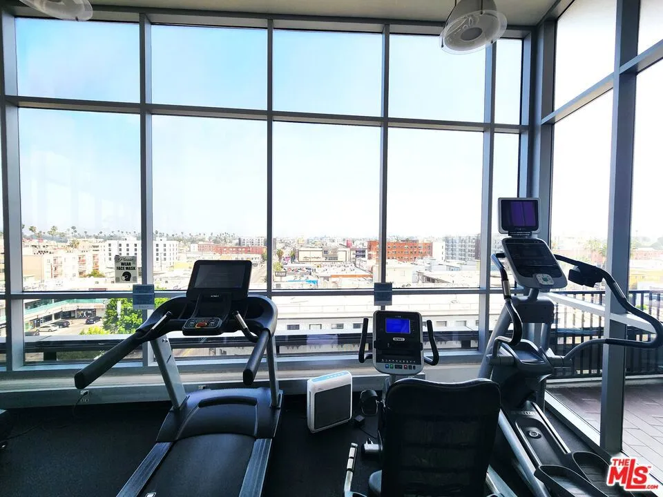 3785 Wilshire Boulevard 1710, Los Angeles, California 90010 home-pic-30