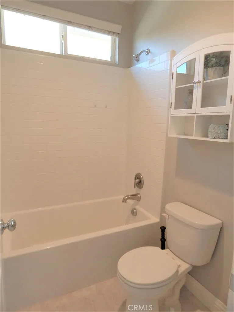 2787 E Edmonton, Ontario, California 91761 home-pic-11