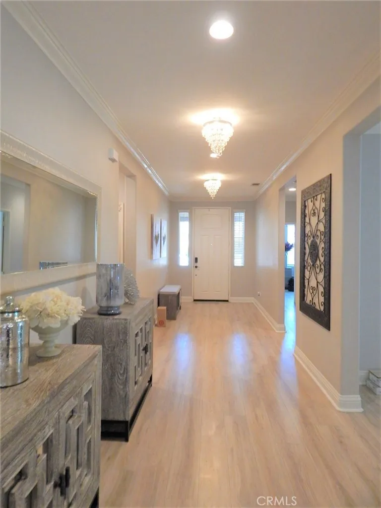 2787 E Edmonton, Ontario, California 91761 home-pic-2
