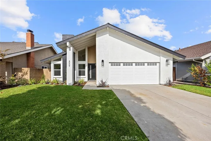 6009 E Avenida Arbol, Anaheim Hills, California 92807