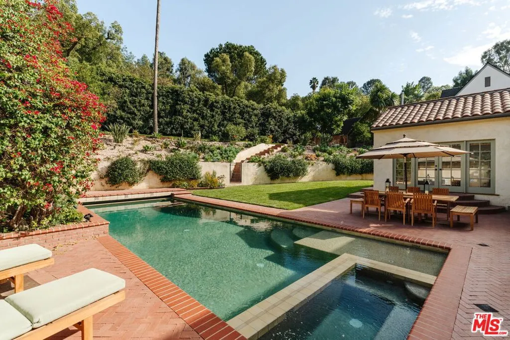 3410 La Sombra Drive, Los Angeles, California 90068 home-pic-3