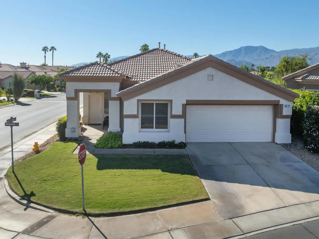 80729 Braemar Court, Indio, California 92201 home-pic-2