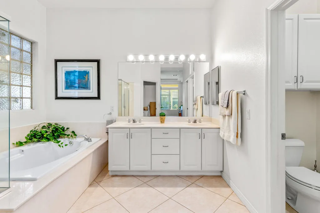 80729 Braemar Court, Indio, California 92201 home-pic-29