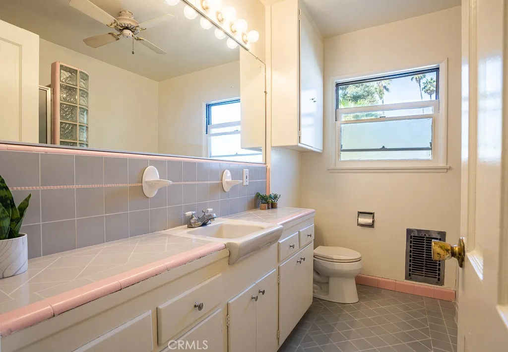 3735 Arbolada, Los Angeles, California 90027 home-pic-43